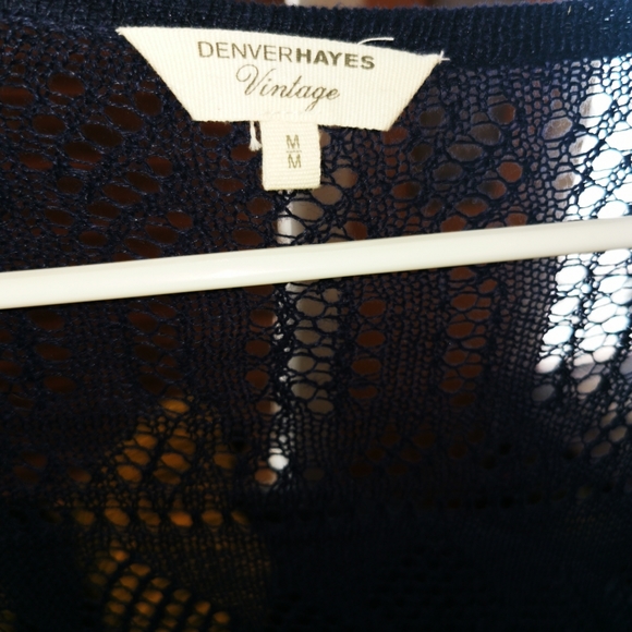 Lovely light sweater - Picture 2 of 3